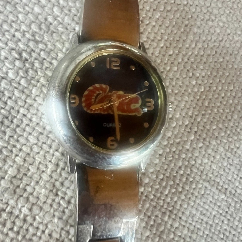 2003 Coca-Cola‎ Coke Memorabilia Watch Red Gold Stainless Retro Pop Culture Y2K